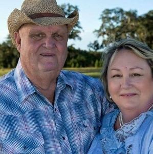 Meet your Posher, Suzanne